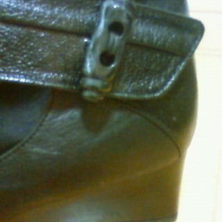 ミナカイの本革の靴、OTTOの厚底スニーカー