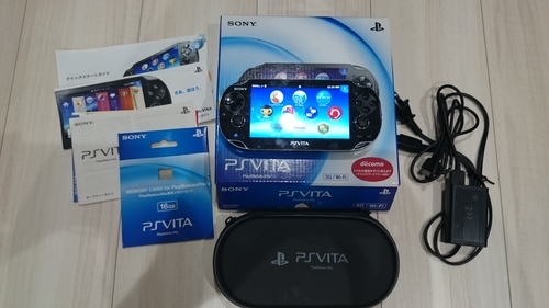 PSVITA  16GBメモリーカード\u0026ケース付き