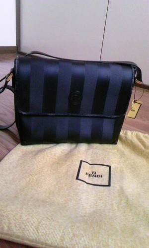フェンディショルダー