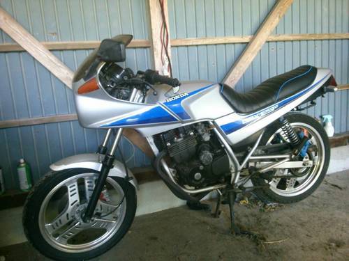 ホンダ CBX125F