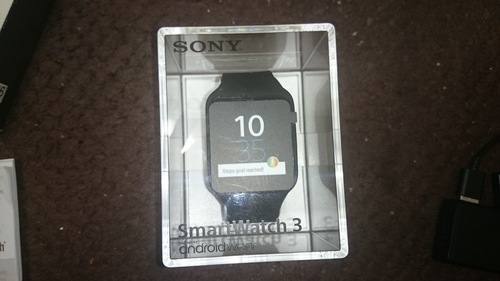 Sony SmartWatch3SWR50 AndroidwearとワイヤレスステレオヘッドフォンNFC搭載SBH-50
