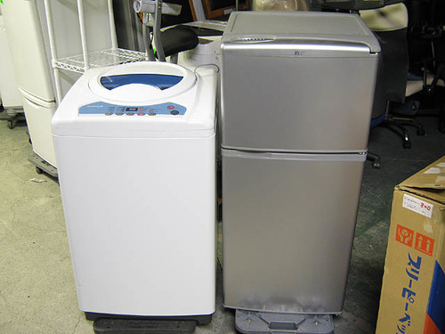 2007年式冷蔵庫と2009年式洗濯機をセットで