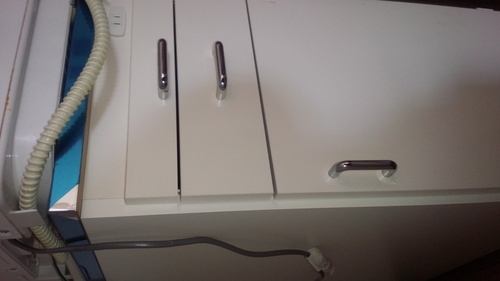 食洗機を乗せていたキャスター付きの収納 コンセント付き Sasa 春日の収納家具 その他 の中古あげます 譲ります ジモティーで不用品の処分