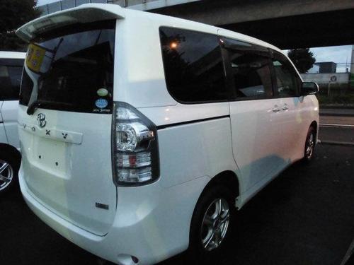 トヨタ ヴォクシー 走行距離8 000km 2wd 4wd切替スイッチ 左パワースライドドア カーショップケーワン 札幌のヴォクシーの中古車 ジモティー トヨタ ヴォクシー 走行距離8 000km 2wd 4wd切替スイッチ 左パワースライドドア カーショップケーワン 札幌のヴォクシーの中古車 ジモティー