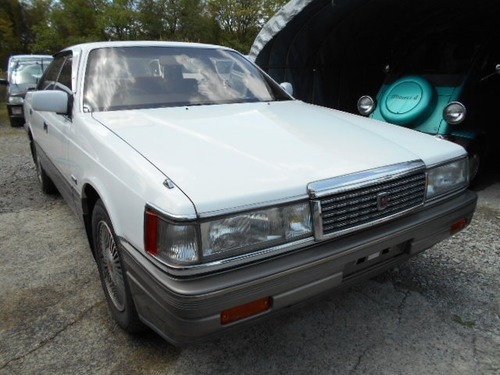 マツダ ルーチェ 2 0 リミテッド ターボ ホワイトツートン セダン ｋｉｎｇｓ阪奈山頂店 大東のマツダの中古車 ジモティー