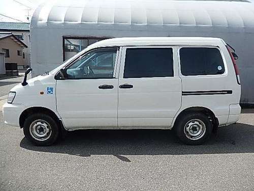 トヨタ タウンエースバン 1.8 DX 低床 ハイルーフ 4WD4WD車イスリフト 