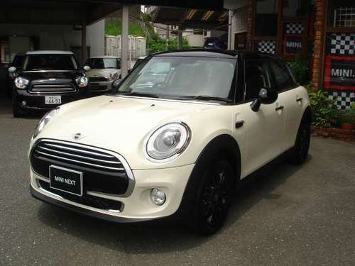 ミニ ミニ クーパー 5ドア正規認定中古車禁煙車led ペッパー ホワイト ハッチバック ｍｉｎｉ豊橋 豊川のミニの中古車 ジモティー