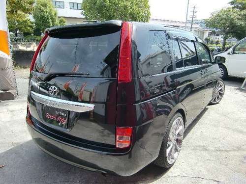 トヨタ アイシス 2 0 G車高調19インチ ブラック ミニバン グランドスタイル 摂津のトヨタの中古車 ジモティー