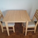 750×750テーブル、椅子２