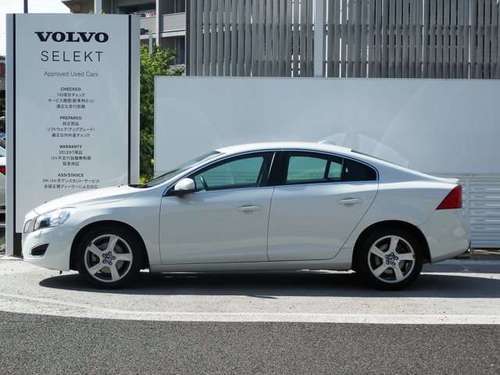 ボルボ S60 T4 アイスホワイト セダン ボルボ カー千葉中央 千葉のボルボ Volvo の中古車 ジモティー