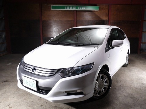 ホンダ インサイト 1 3 Gエンジンスターターワンオーナー ホワイト ハッチバック ８８ｇａｒａｇｅ 札幌のインサイトの中古車 ジモティー