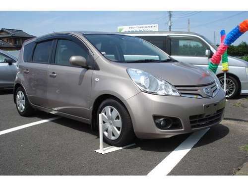 日産 ノート 1 5 15x シルバーピンク ハッチバック さわやかオート ひたちなかのノートの中古車 ジモティー