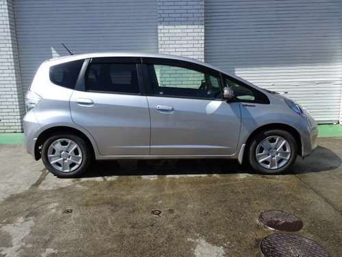 ホンダ フィットハイブリッド 1 3 10thアニバーサリーナビetc シルバー ハッチバック ホイズミオート 秩父のホンダの中古車 ジモティー