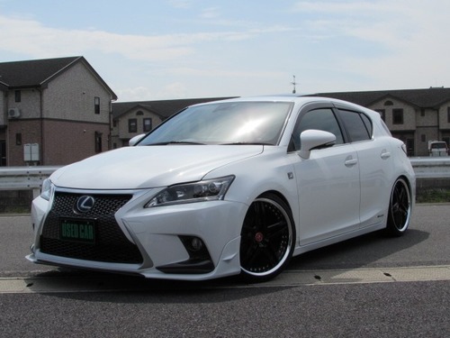 レクサス Ct 0h Fスポーツ車高調 19aw スピンドルグリル パールホワイト ハッチバック ｇｒｅｅｎａｕｔｏ 中間のctの中古車 ジモティー