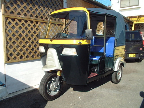 輸入車その他 Tricycle 0 2オートリキシャ 5mt バックギヤ付 4人乗 グリーンメタii その他 ｋｒコーポレーション 北九州のその他の中古車 ジモティー