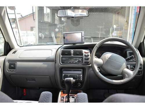 スズキ グランドエスクード 2 7 4wd7人乗り パールホワイト クロカン ｓｕｖ フロンティア田原本店 磯城のエスクードの中古車 ジモティー