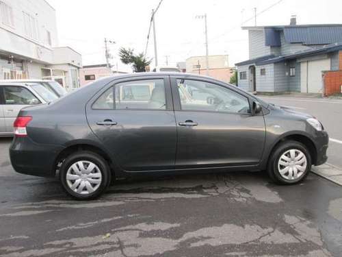 トヨタ ベルタ 1 3 X 4wd グレー セダン カーキング旭川 旭川のトヨタの中古車 ジモティー