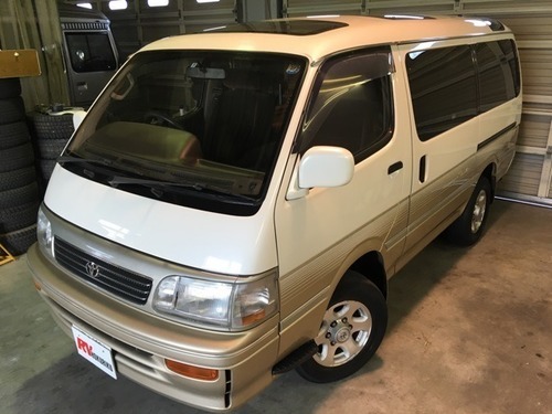 トヨタ ハイエース 3 0 スーパーカスタムリミテッド ミドルルーフ ディーゼルターボ 4wd パールツートン ミニバン ｒｖ北陸 小矢部の ハイエースの中古車 ジモティー