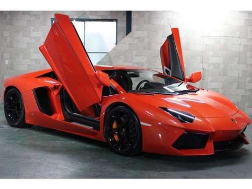 ランボルギーニ アヴェンタドール Lp700 4 4wd オレンジ クーペ ｌａｍｂｏ 名古屋のその他の中古車 ジモティー