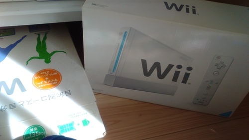 Wii 、willフィット(ソフト,ﾎﾞｰﾄﾞ)、コントローラ　セットで