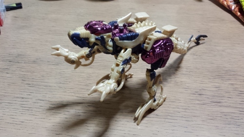 タカラ タカラトミー トランスフォーマー ビーストウォーズメタルス メタルスダイノボット 一部破損あり ヤッスン 北九州のフィギュアの中古あげます 譲ります ジモティーで不用品の処分