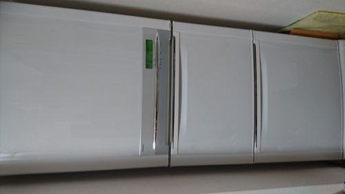 冷蔵庫。ワンタッチオープン\u0026タイマー機能付きです！