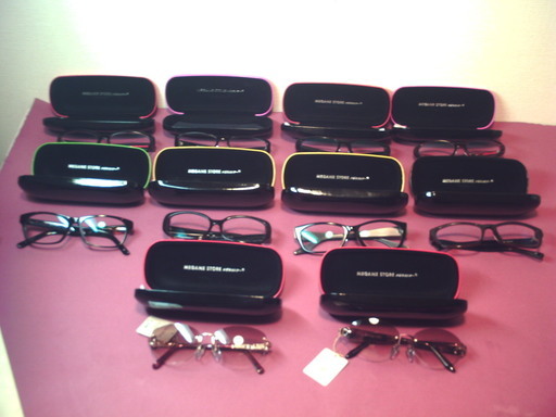 新品 福袋2011 眼鏡(メガネストア商品/度無)10個 52500円相当