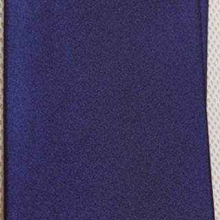 【新品】セーラー服用三角スカーフ　濃い紺色。1枚500円。J001