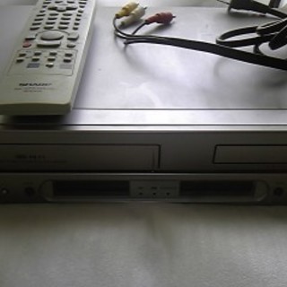 中古DVDプレーヤー（HDD/VHS録画機能内蔵）あげます