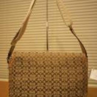 【終了】COACH(コーチ)F70283 シグネチャー　スモール　メッセンジャーショルダーバッグ　新品未使用