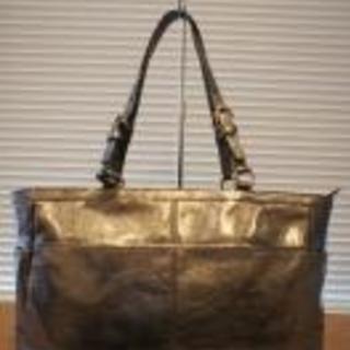 COACH(コーチ)F17722 ギャラリー　レザー イーストウエストジップトート　新品未使用