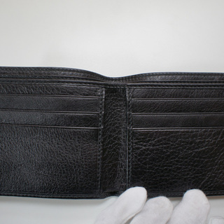 GUCCI(グッチ)二つ折りメンズ財布　アスコットG　型押しカーフ　未使用品