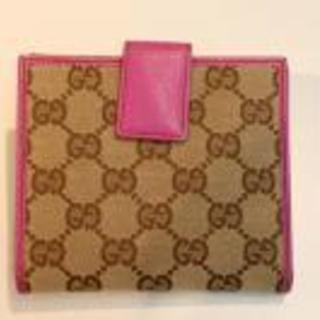 GUCCI(グッチ)　二つ折り財布　GGキャンバス柄　ピンク　中古ランク「B」