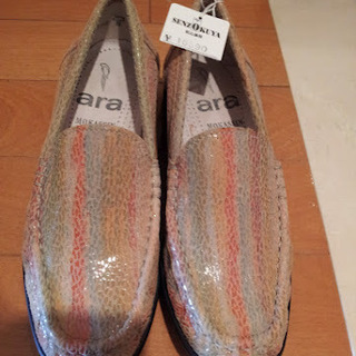 ドイツ老舗のシューズブランド ara のカラフルな靴【新品】