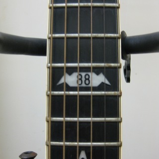 中古ギター　Ovation（1988年式）★ネックに88の刻印あり★　￥88,000