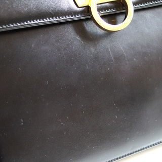 S.FERRAGAMO(フェラガモ)ガンチーニ　カーフスキン　ハンドバッグ　中古ランク「B」