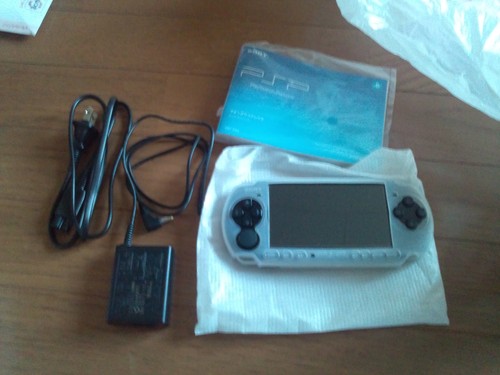 最先端 ｐｓｐ３０００ 美品 PSP、PS Vita - www.geores.it