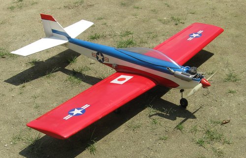 バルサ.キット.フイルム張りの中古　ラジコン模型飛行機