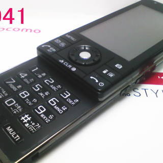 【終了】♪白ロム　docomo 富士通　F-05C ブラック　C...