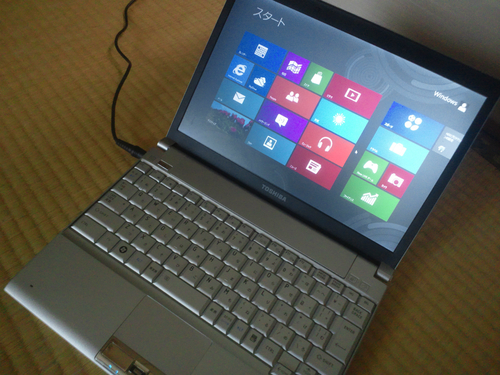 【モバイルノートPC】TOSHIBA Dynabook SS RX1 TA106E/2W 動作品【難ありジャンク】