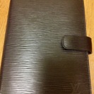 【ルイ・ヴィトン】★アジェンダ★6連手帳カバー★エピ★黒　未使用（２００１年製）