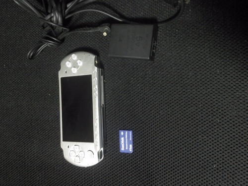 Psp3000おまけに1gbメモリーカード ひさし 千葉のテレビゲームの中古あげます 譲ります ジモティーで不用品の処分