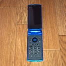 au　F001 ブルー　携帯電話本体　白ロム用
