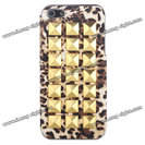 超ファッションな豹柄＋リベット デザイン iPhone 5 ケース