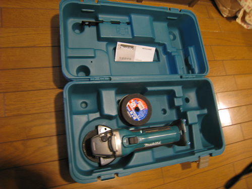makita 18V 100mm 充電式ディスクグラインダー