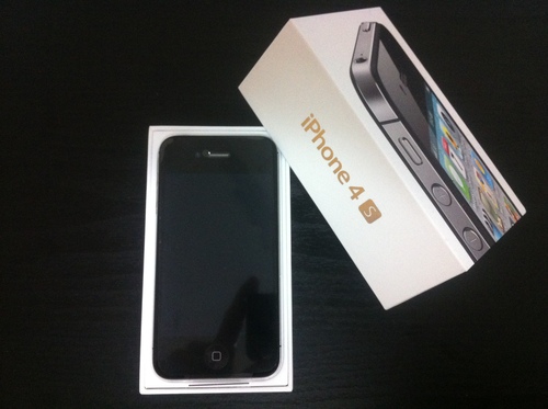 新品　au iPhone4S 16G iOS5.1.1 Black