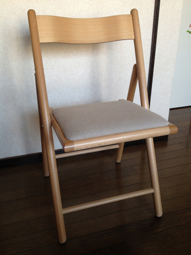 【終了】無印良品MUJI☆ブナ材チェア・折りたたみ式・布座・ナチュラル (MM) 代々木上原の椅子《その他》の中古あげます・譲ります