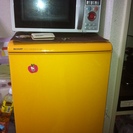 オーブンレンジ　洗濯機　冷蔵庫　炊飯器　ローソファー　ラグ