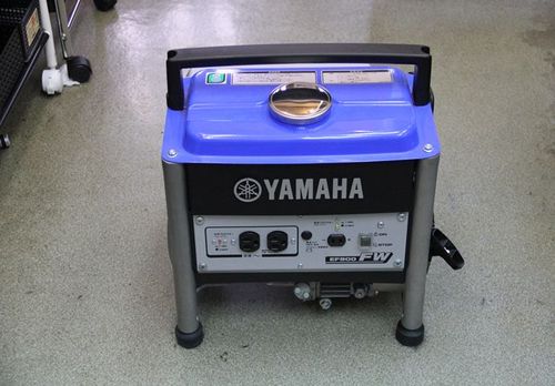 ヤマハ携帯発電機　ＥＦ９００ＦＷ