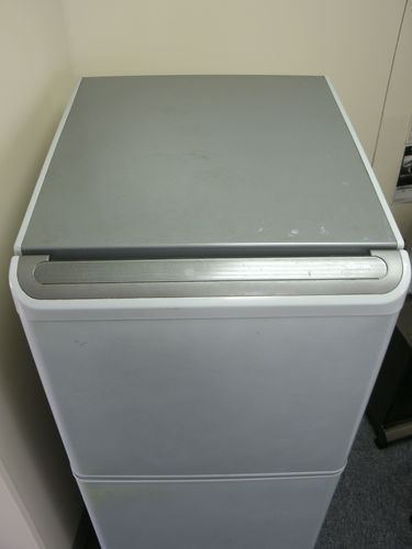 東芝　2005年製　２ドア冷蔵庫のです。